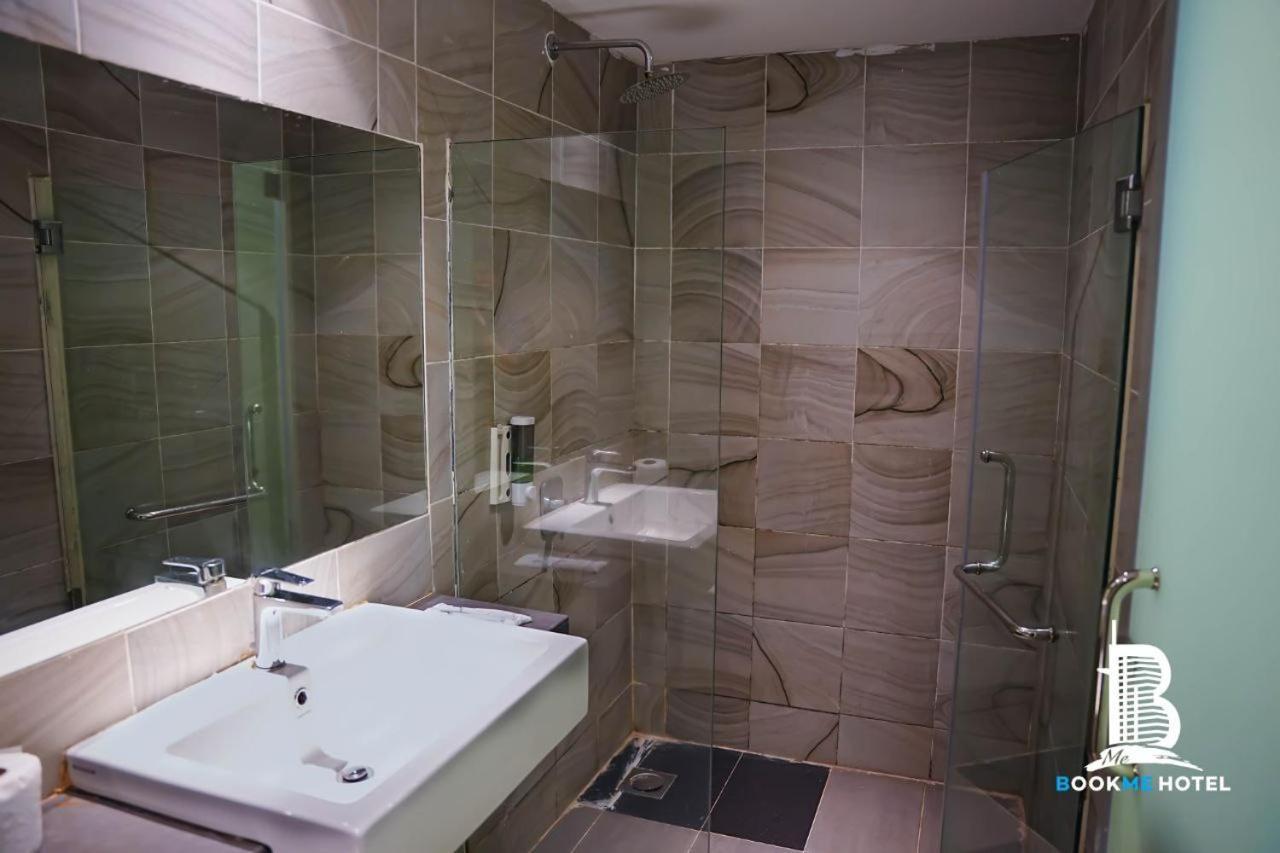 Bookme Hotel Johor Bahru Zewnętrze zdjęcie